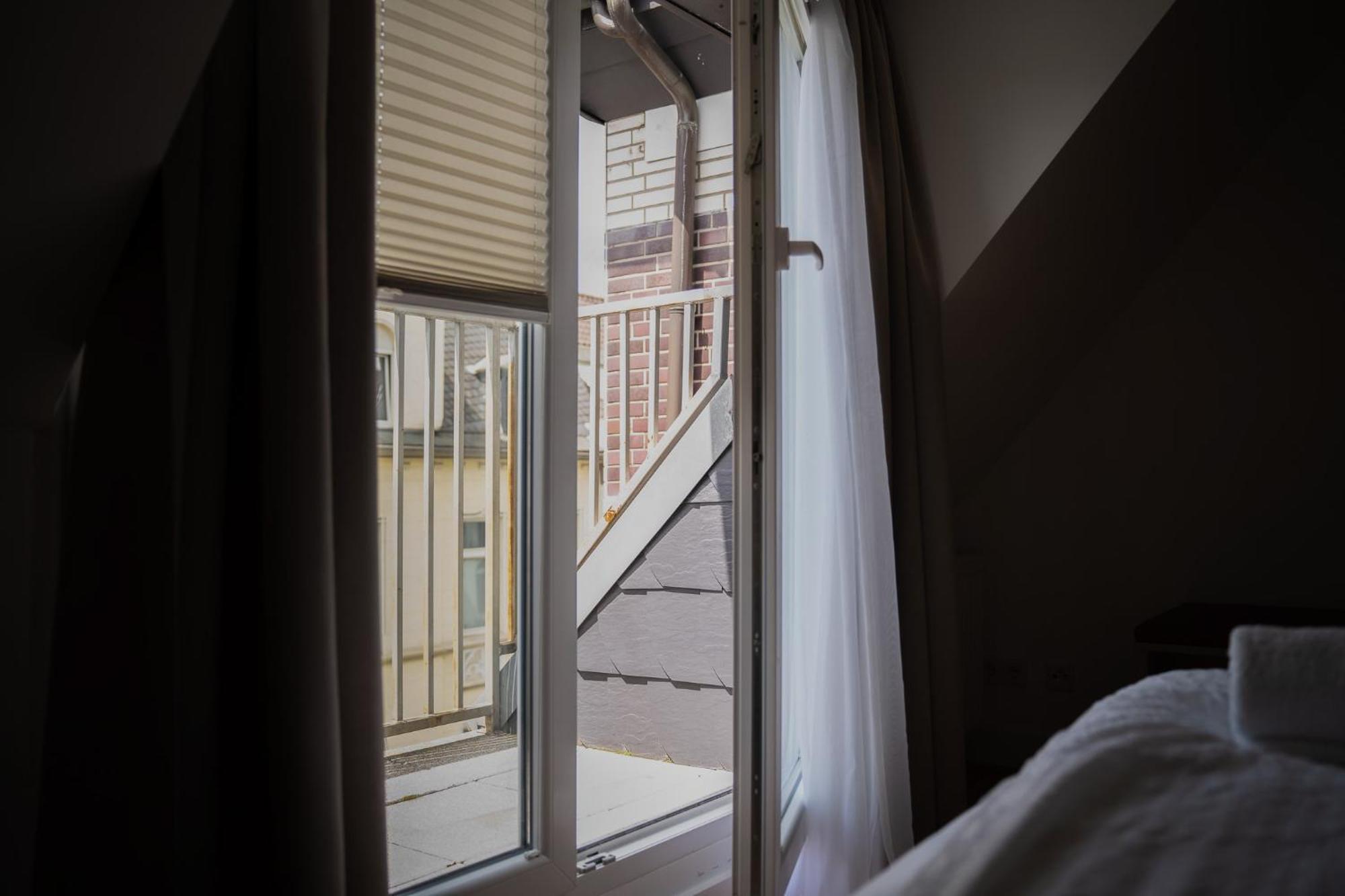 Junik Apartments Oberhausen Оберхаузен Екстериор снимка
