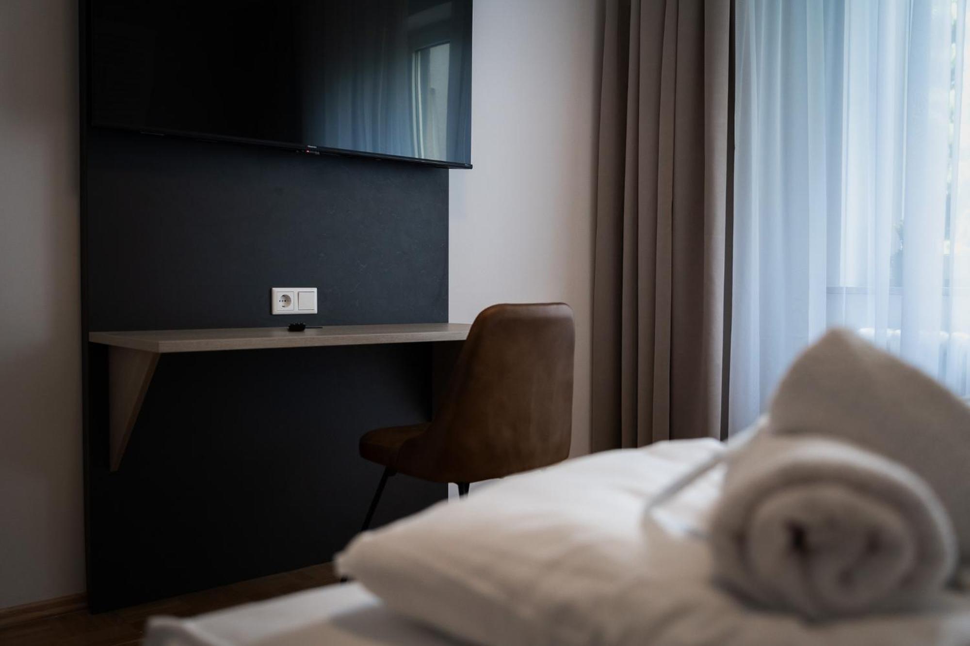 Junik Apartments Oberhausen Оберхаузен Екстериор снимка